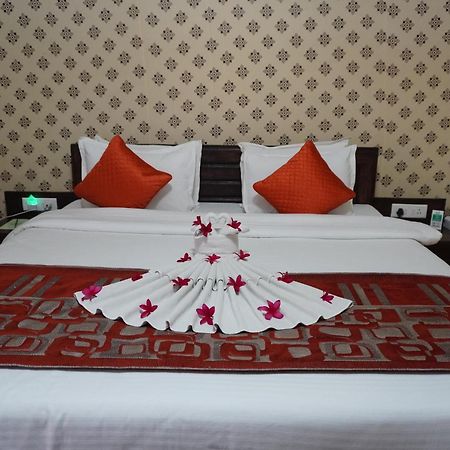 Praveg Tent City Narmada, Statue Of Unity Kevadia Extérieur photo