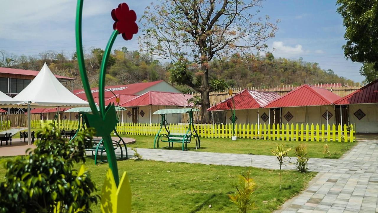 Praveg Tent City Narmada, Statue Of Unity Kevadia Extérieur photo